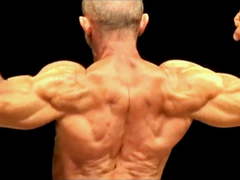 Hot Mature Daddy Bodybuilder Posing for your pleasure